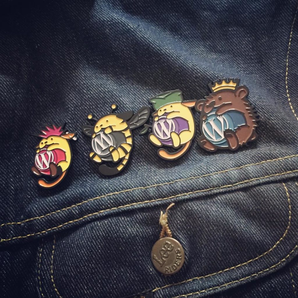 wapuu pin set